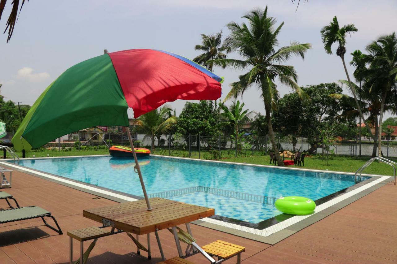 Water'S Edge Villas Alappuzha Exterior foto
